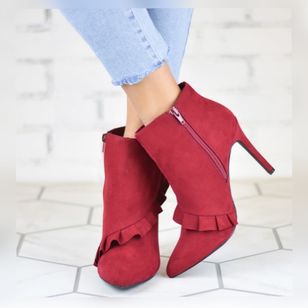 NEW Boutique Ruffled Booties